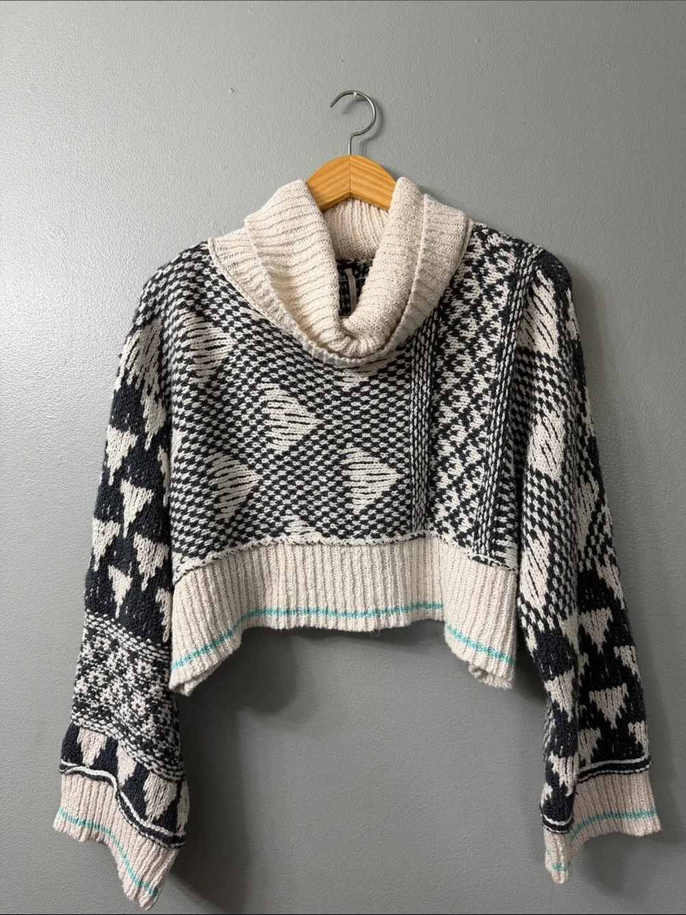 Free People Jupiter Pullover Sweater Falling Waters Cowl Neck Women sz Small